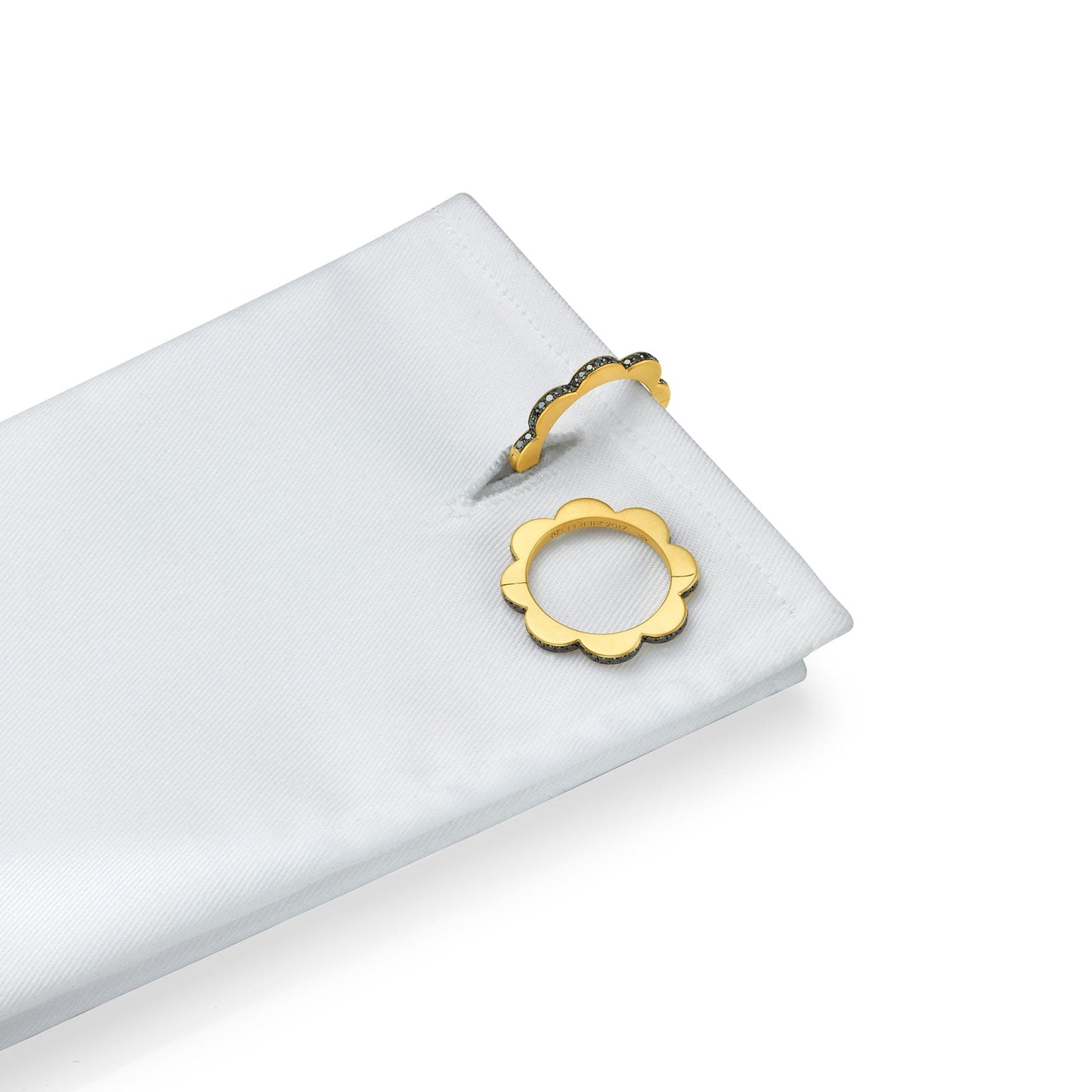 Yellow Gold Bloom Cufflinks with Black Diamonds - Cadar