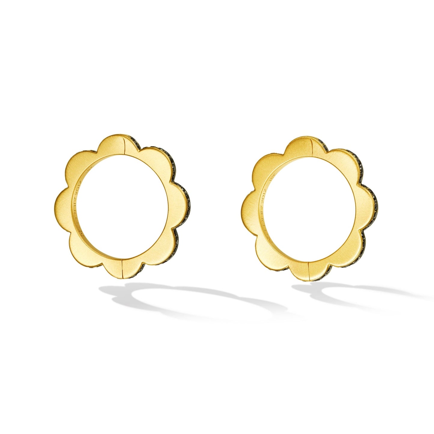 Yellow Gold Bloom Cufflinks with Black Diamonds - Cadar